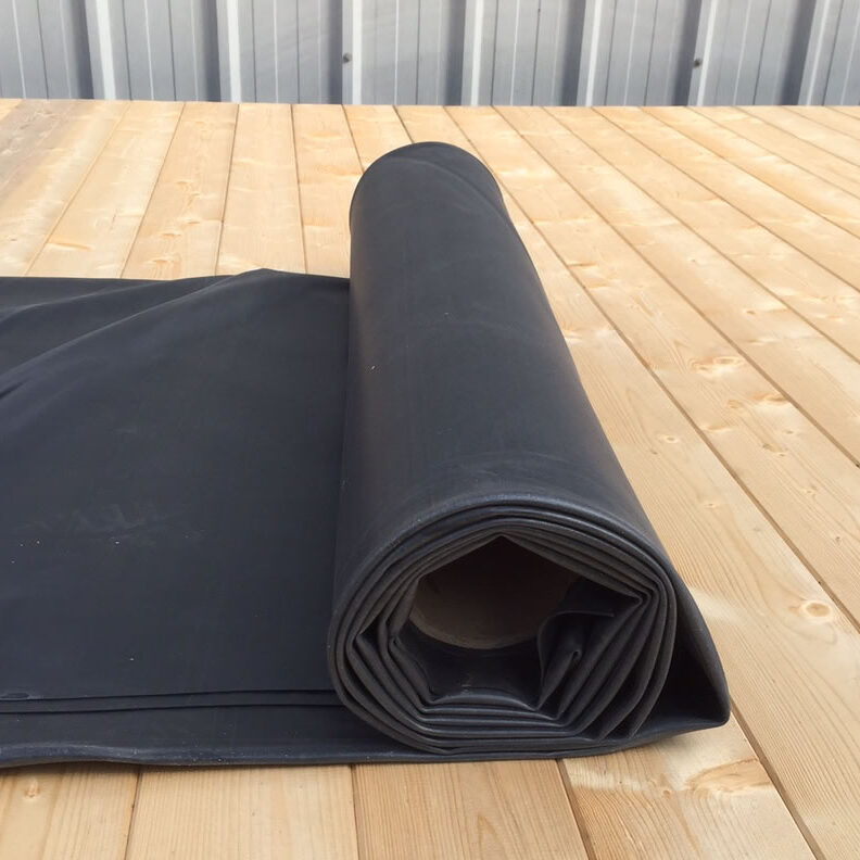 Laying EPDM on Log Cabin Roofs