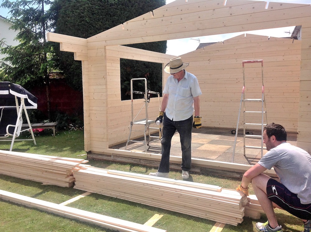 Derby Log Cabin Apex Installation