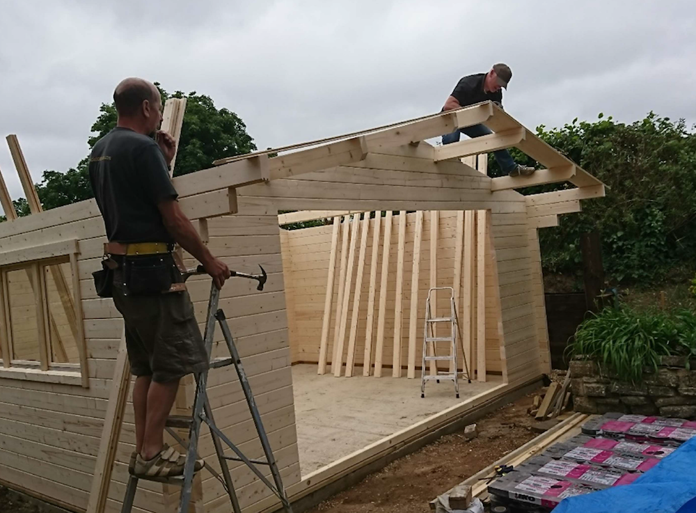 Newcastle Log Cabin Roofboard Installation