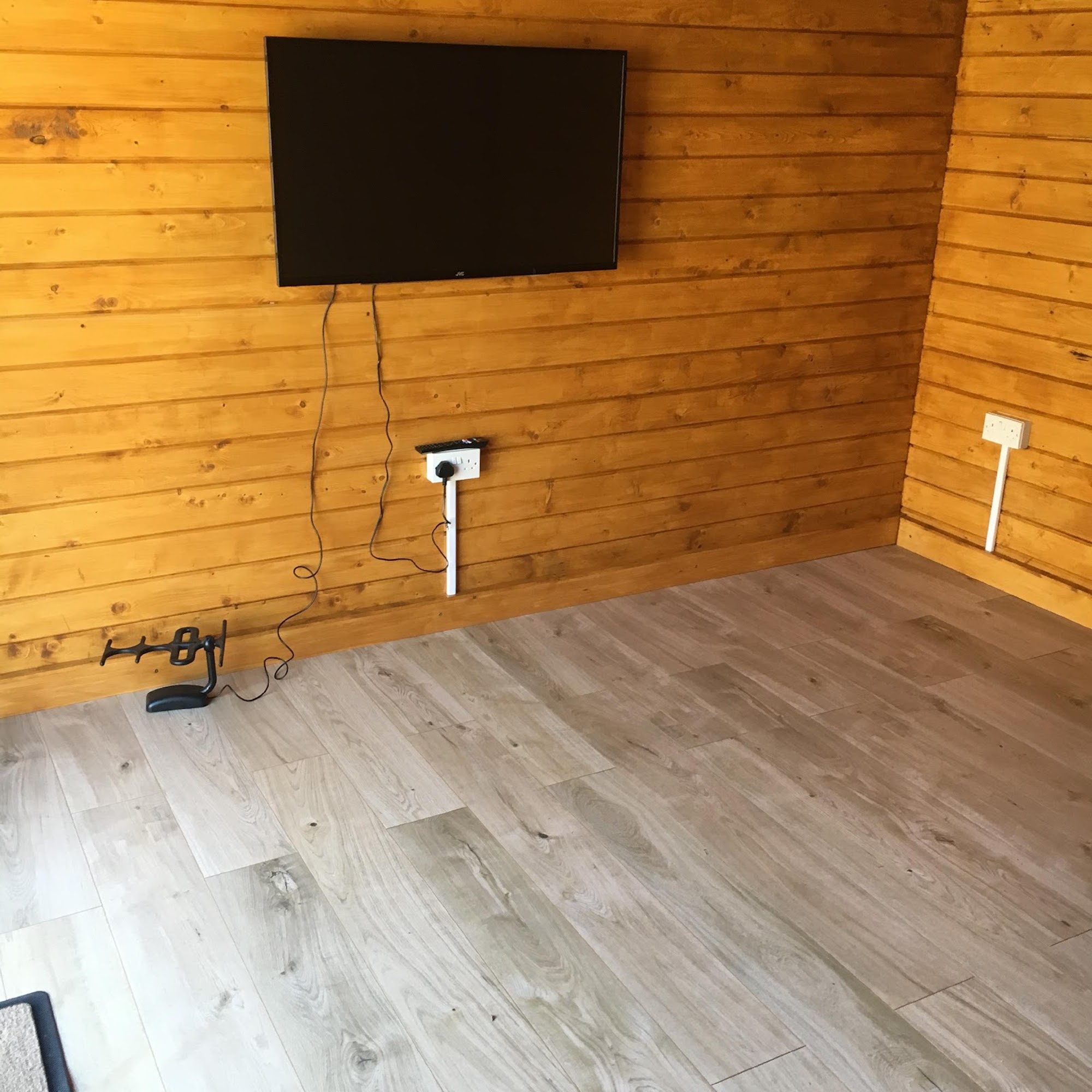 Ulrik Log Cabin Flooring