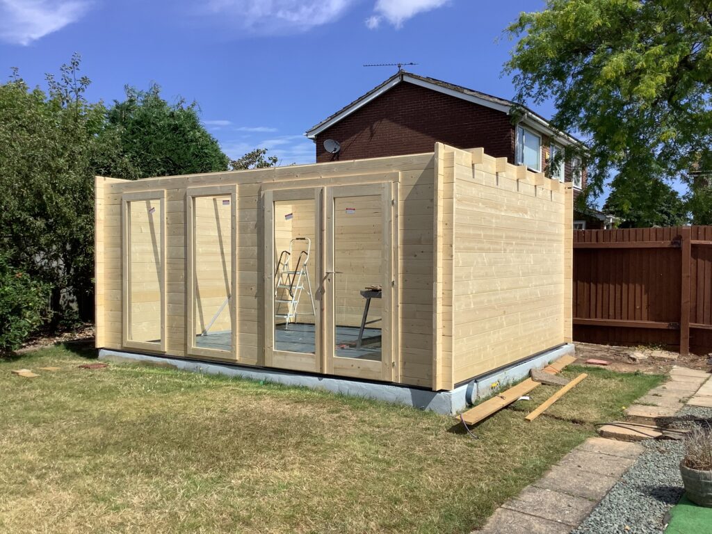 Annabel-5x4m-Modern-Cabin-roof