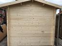 Justine log cabin end wall - Transverse apex roof